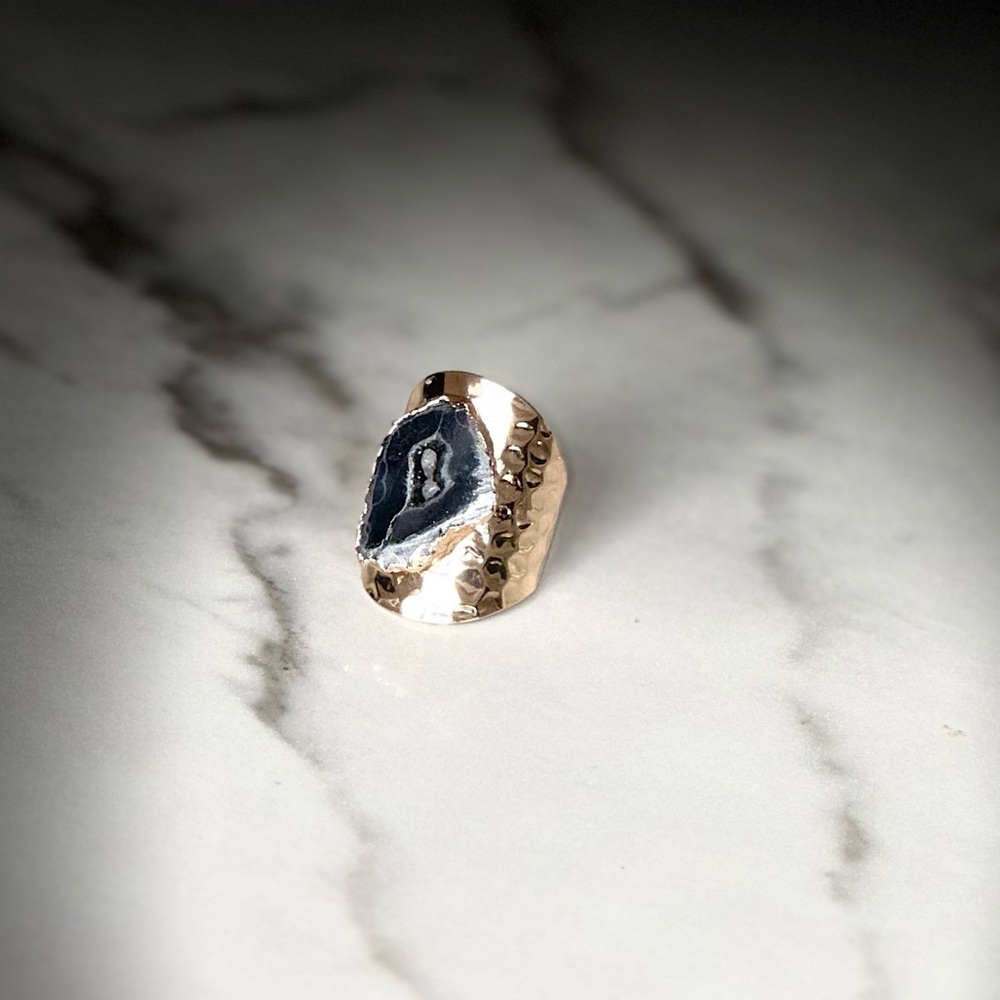 Luxury Natural Stone Adjustable Crystal Ring Irregular Geode Gold-plated Ring
